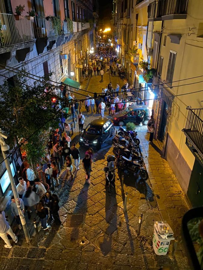 Il Salotto B&B نابولي المظهر الخارجي الصورة