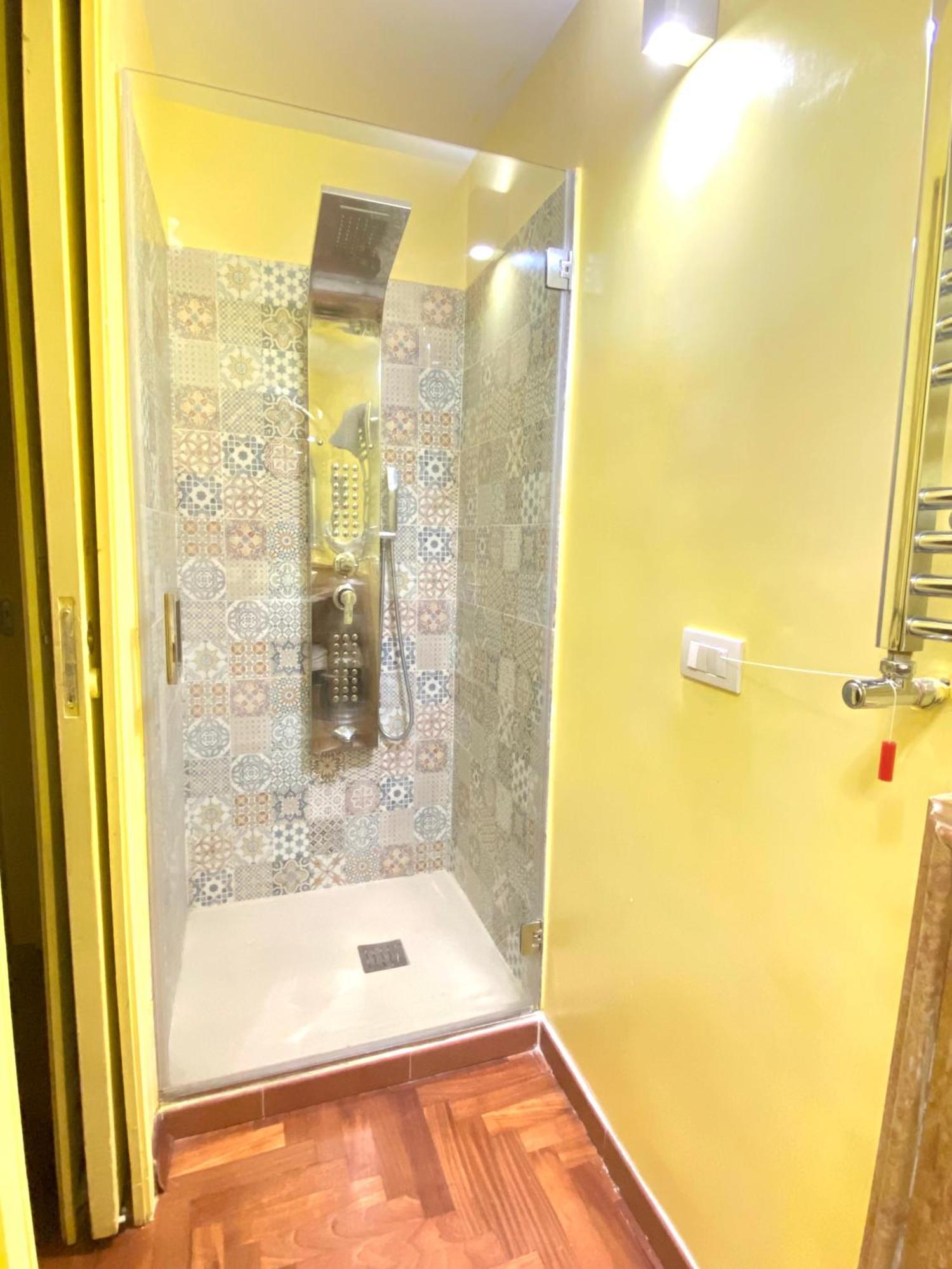 Il Salotto B&B نابولي المظهر الخارجي الصورة